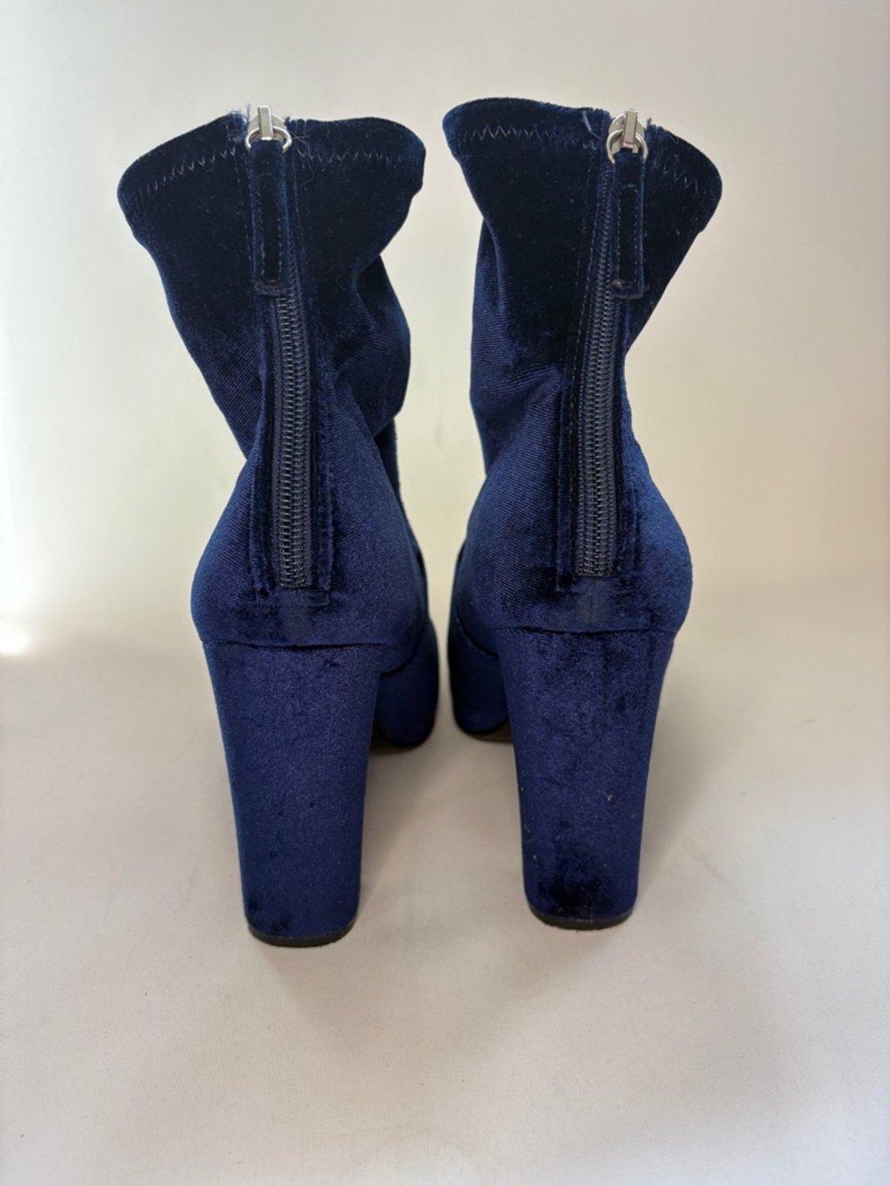 Steve Madden Brisk-V Navy Velvet Sock Booties Size 8.5 - Picture 5 of 9